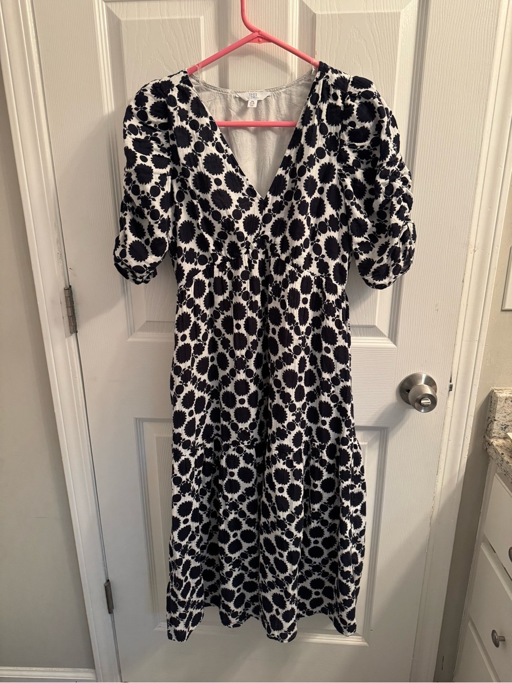 Time and Tru Black and White Floral Midi Dress with Puff Sleeves